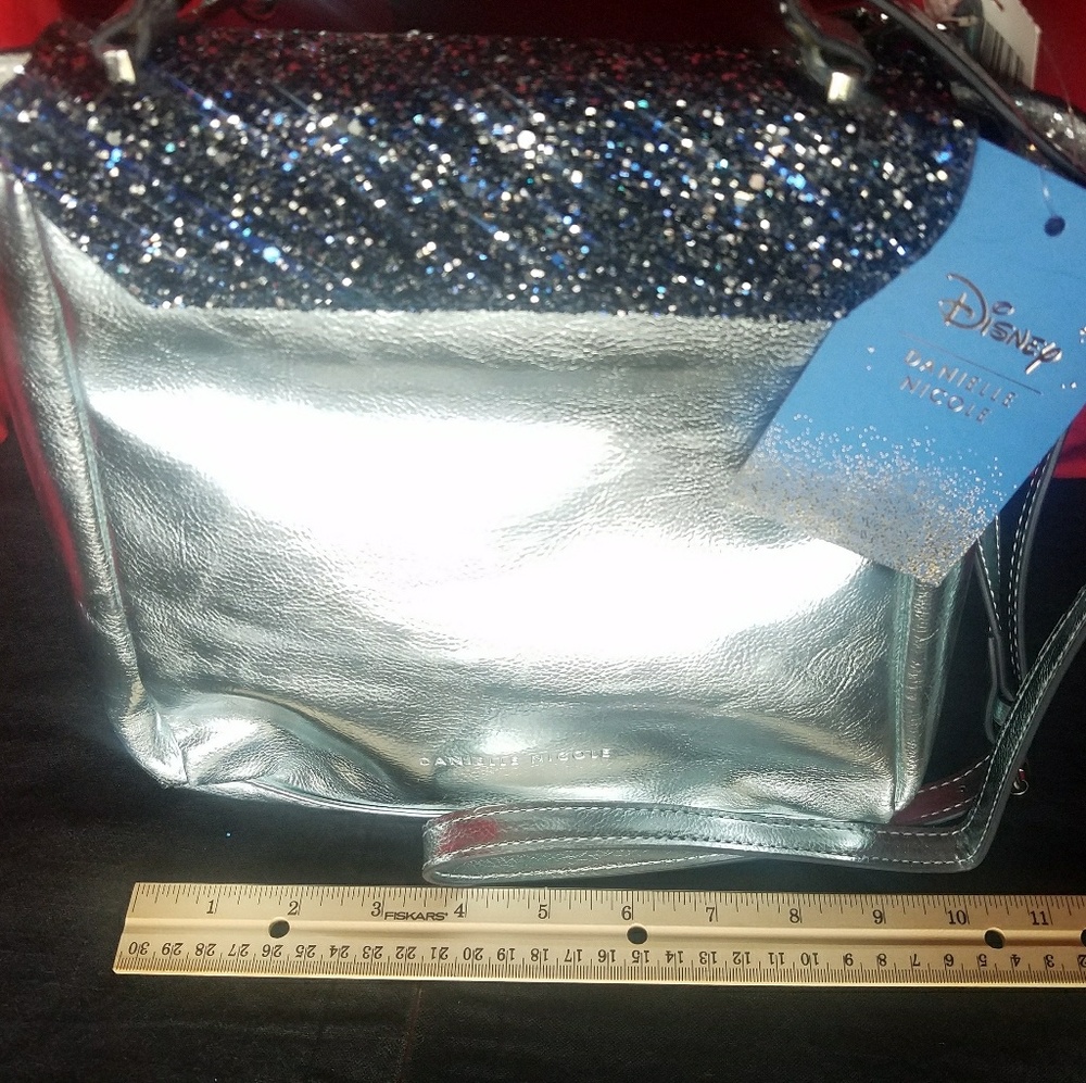 Danielle Nicole Disney Cinderella Crossbody Purse - Picture 4 of 7